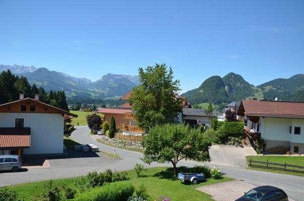Haus Lindeneck - Erika Schwentner Daire Kössen Dış mekan fotoğraf